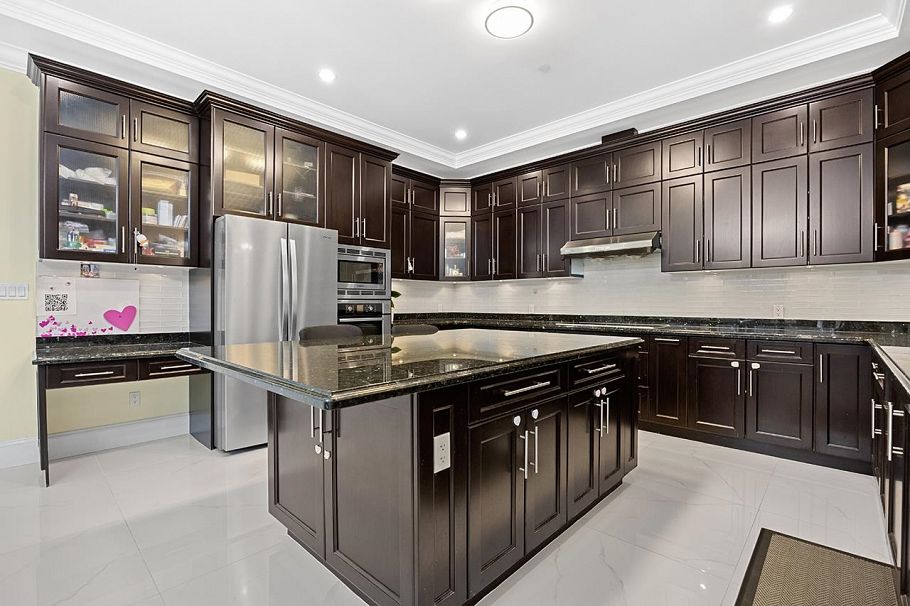 6830 Vivian Street Vancouver, BC - 11