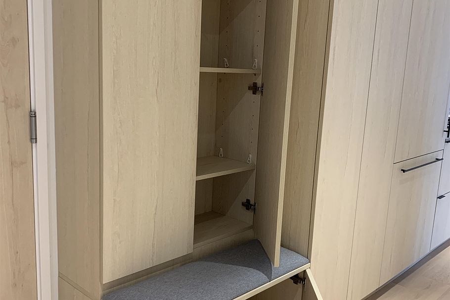 402 2471 St. George Street Vancouver, BC - 5