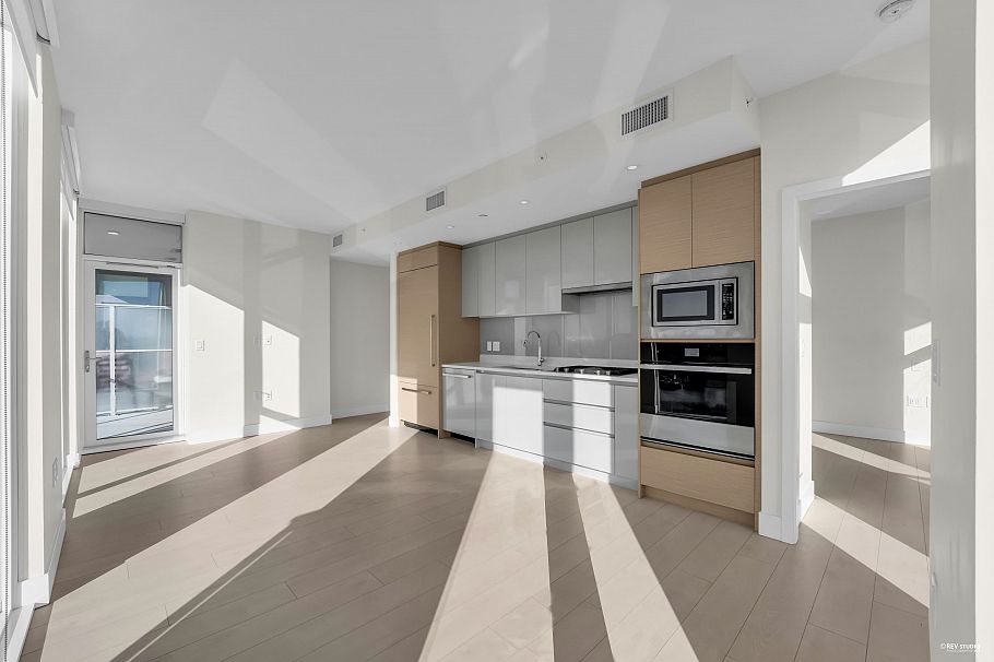 2306 3538 Sawmill Crescent Vancouver, BC - 4