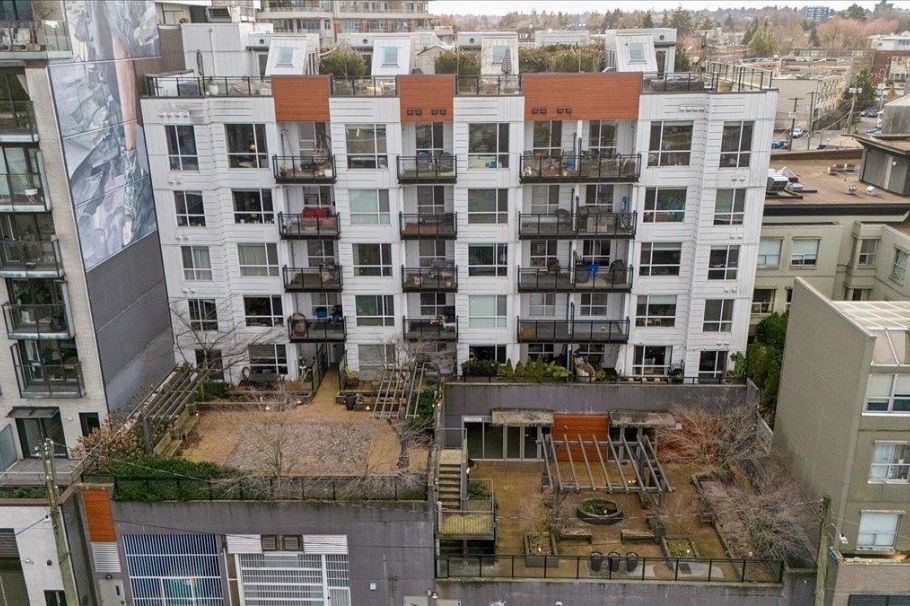 206 233 Kingsway Vancouver, BC - 32