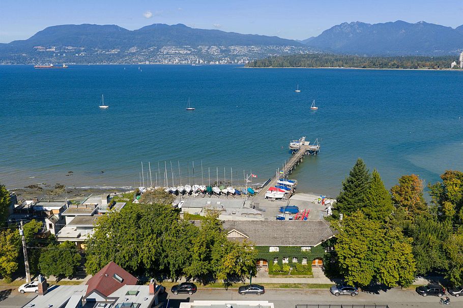 2449 Point Grey Road Vancouver, BC - 31