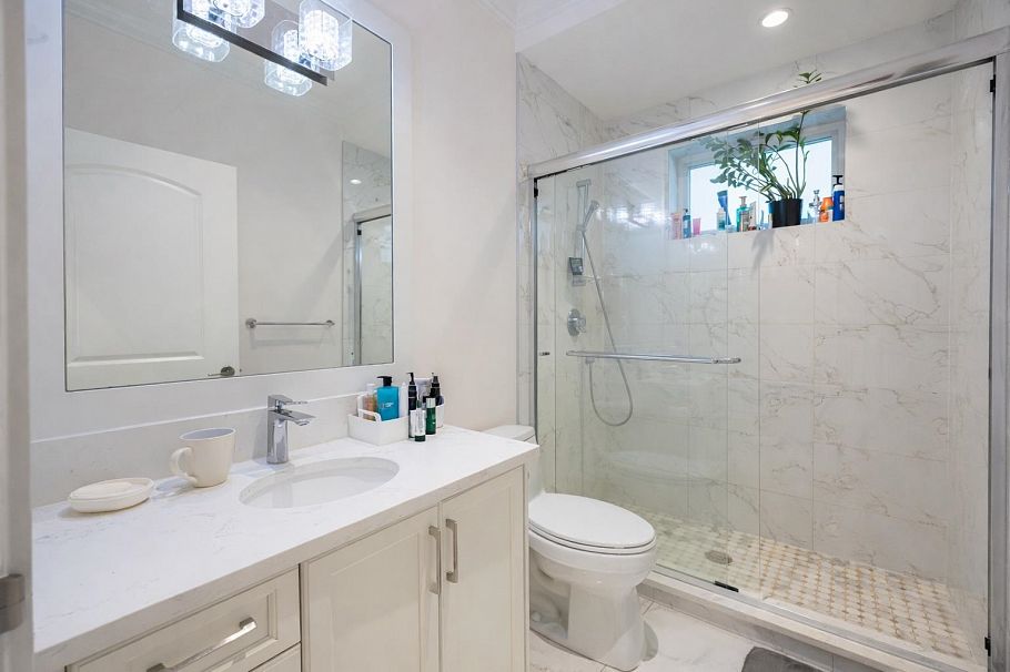 2118 Waverley Avenue Vancouver, BC - 11