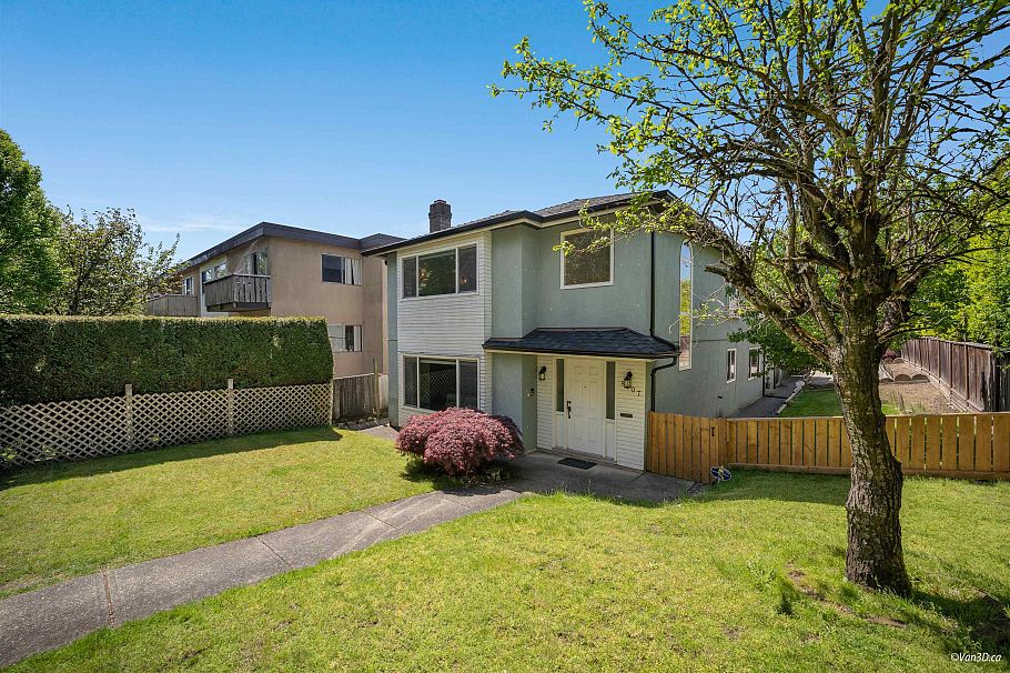 8607 Selkirk Street Vancouver, BC - 35