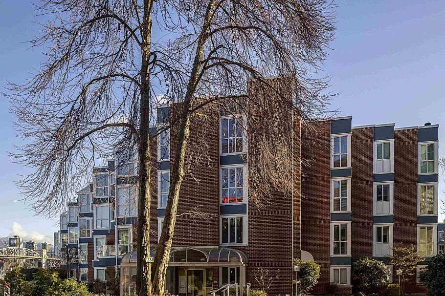 202 1551 Mariner Walk Vancouver, BC - 35