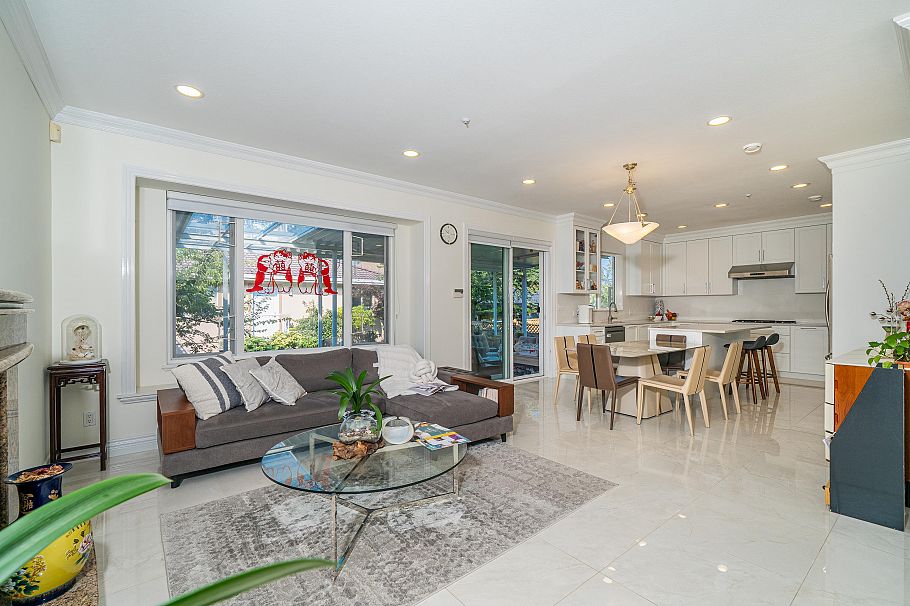 763 W 64th Avenue Vancouver, BC - 11