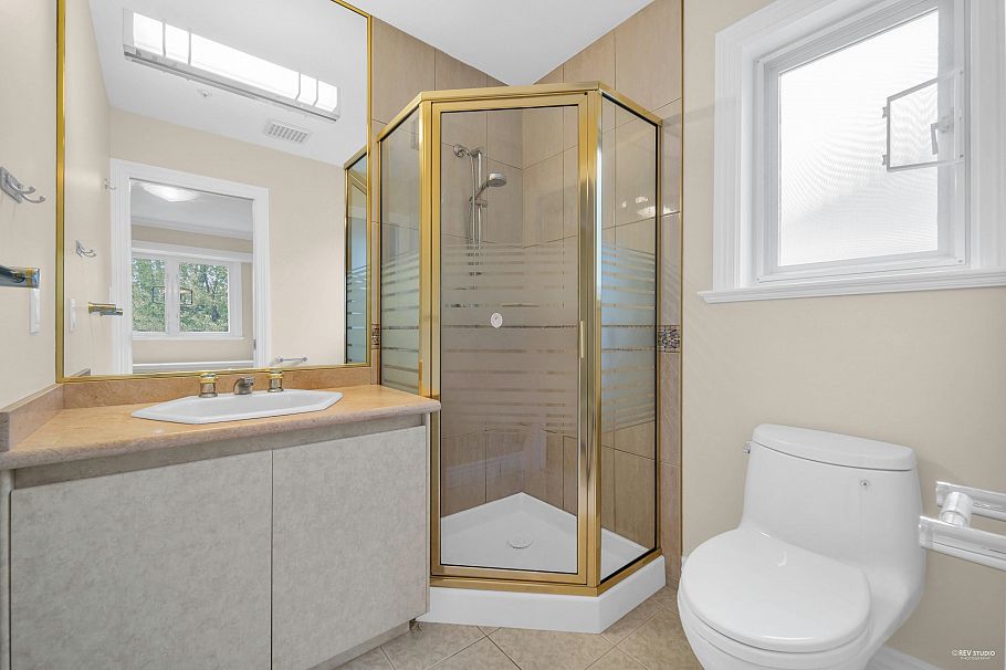 6081 Elm Street Vancouver, BC - 16