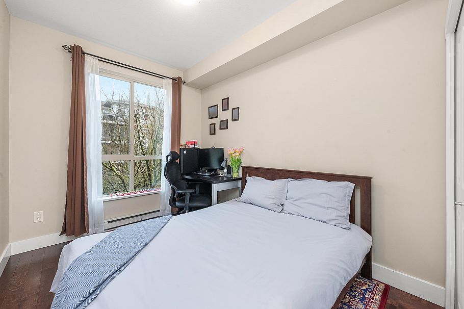 202 6268 Eagles Drive Vancouver, BC - 23