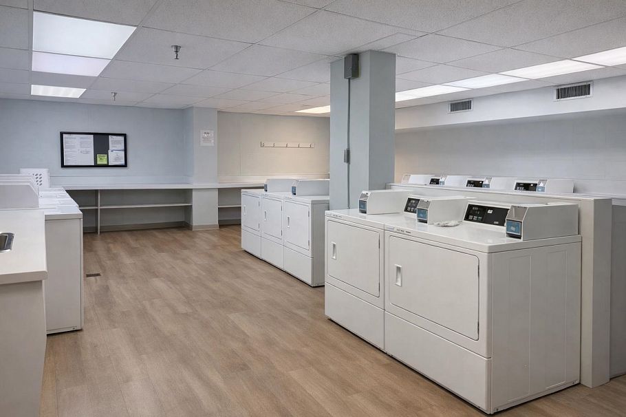 202 2012 Fullerton Avenue North Vancouver, BC - 15