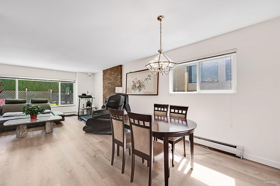 8607 Selkirk Street Vancouver, BC - 2