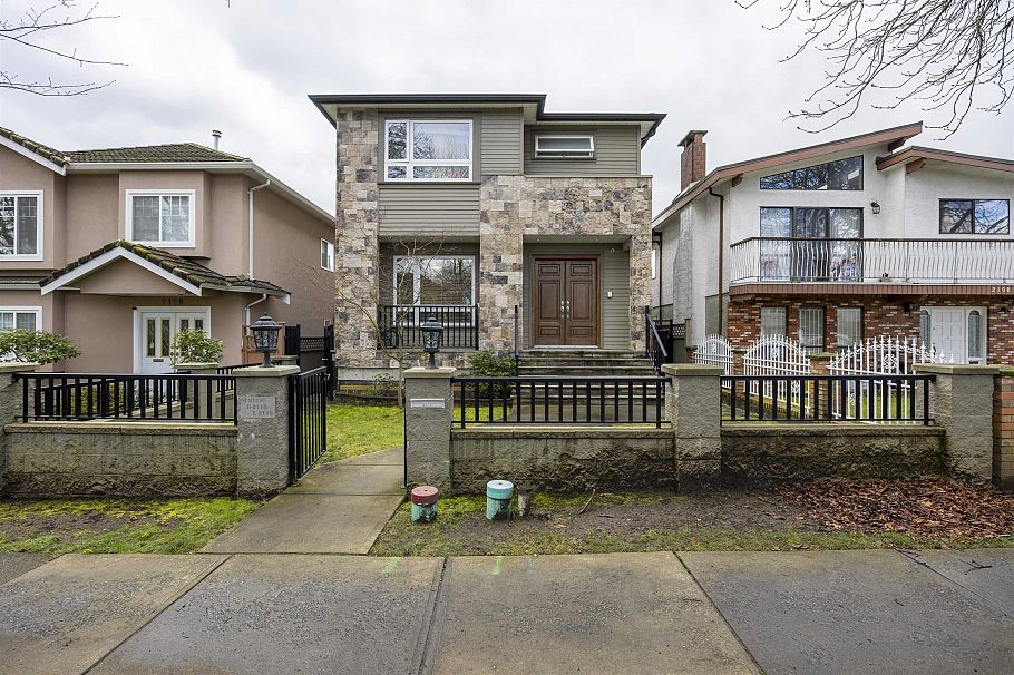 2118 Waverley Avenue Vancouver, BC - 1