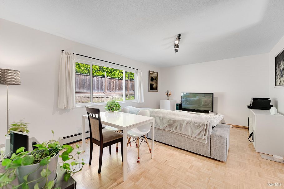 8607 Selkirk Street Vancouver, BC - 20