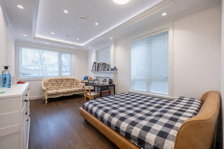 2118 Waverley Avenue Vancouver, BC - 12