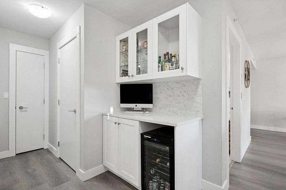 308 160 W 3rd Street North Vancouver, BC - 11