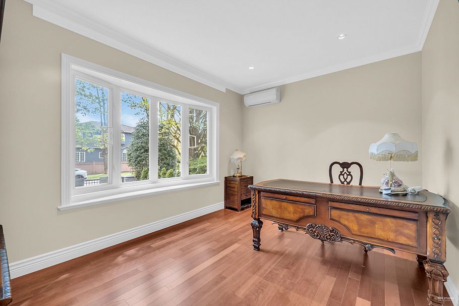 6081 Elm Street Vancouver, BC - 5