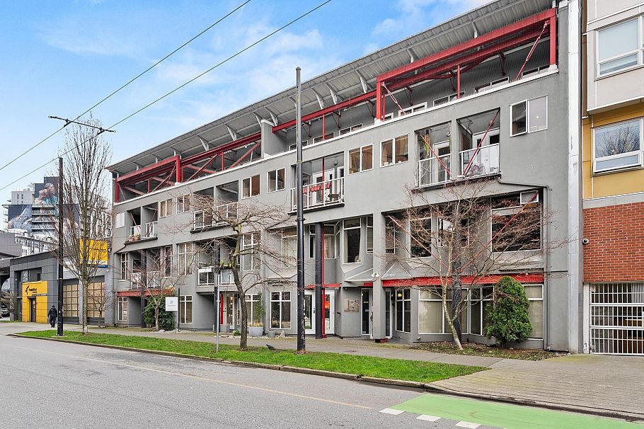 B5 238 E 10th Avenue Vancouver, BC - 30