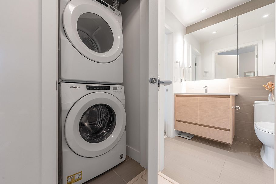 411 3538 Sawmill Crescent Vancouver, BC - 18