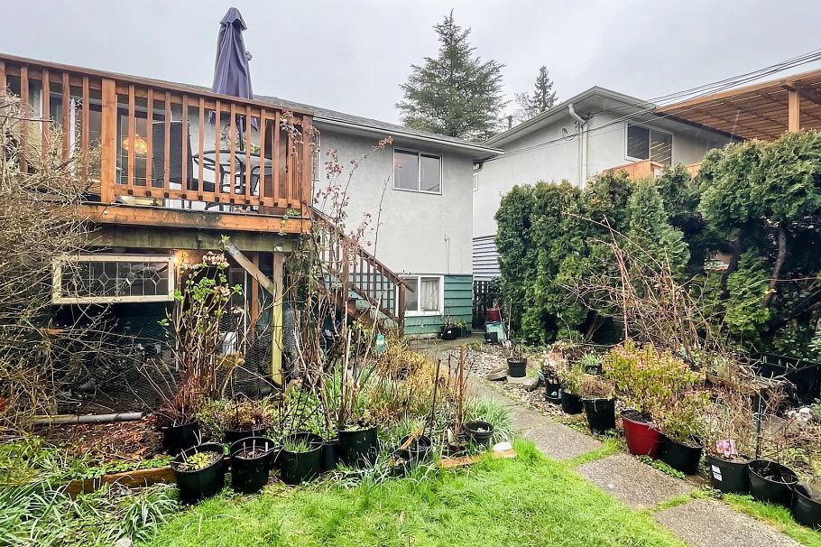 2810 W 31st Avenue Vancouver, BC - 35
