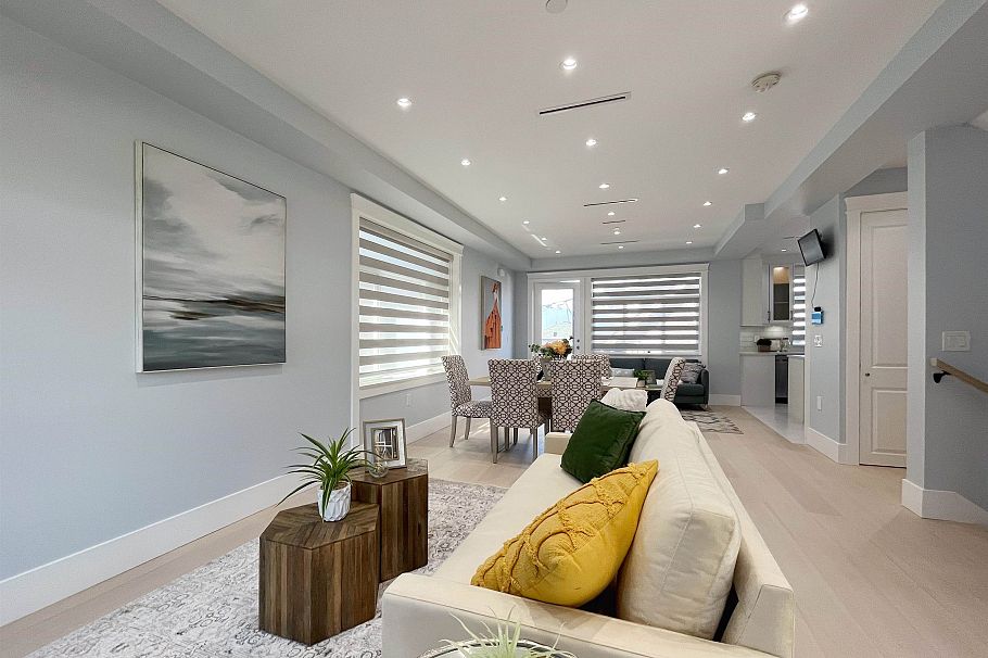 3275 E 20th Avenue Vancouver, BC - 1