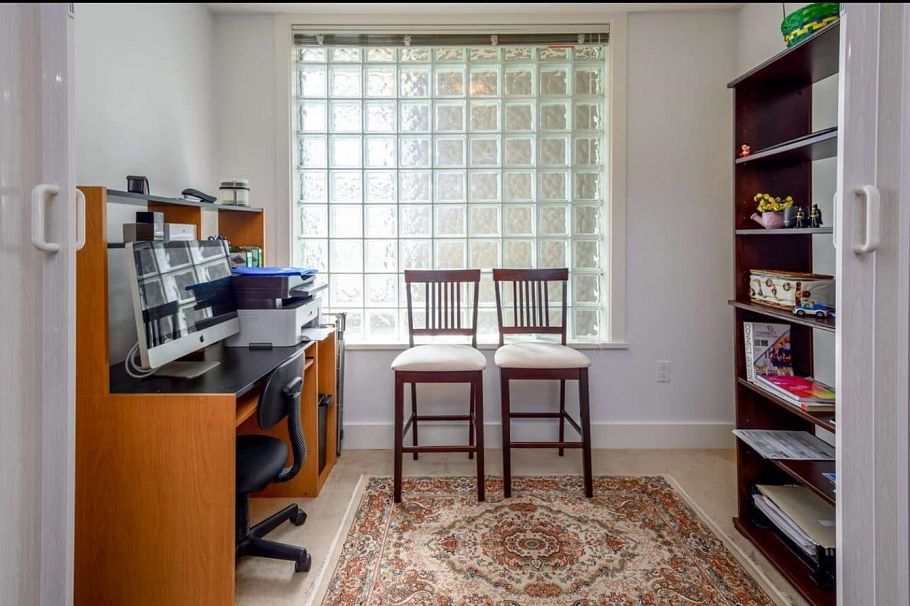 32 728 W 14th Street North Vancouver, BC - 13