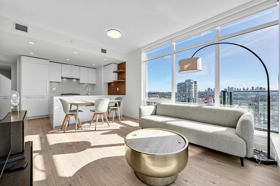 3202 2181 Madison Avenue Burnaby, BC - 2