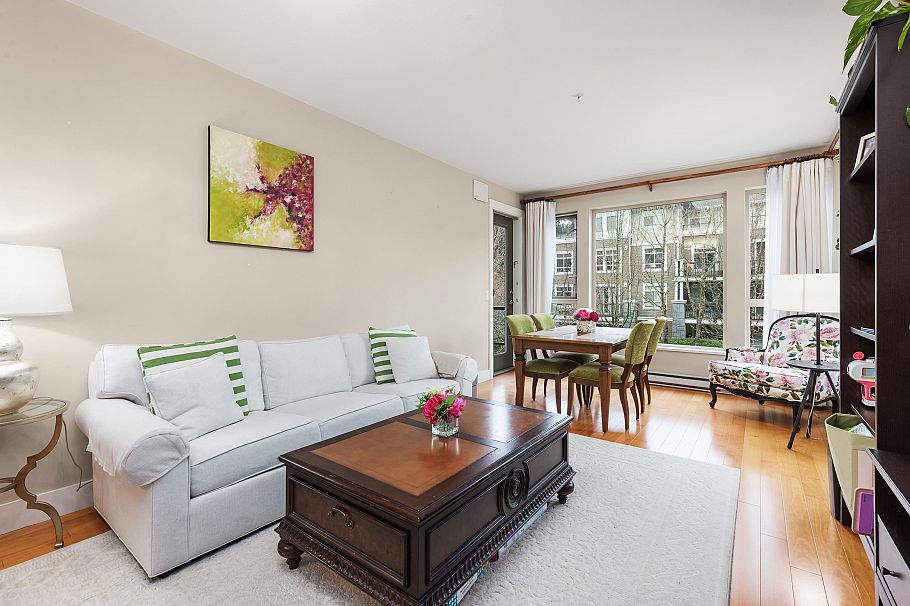 202 6268 Eagles Drive Vancouver, BC - 3