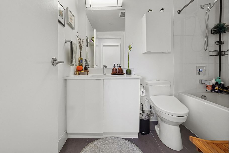 206 233 Kingsway Vancouver, BC - 13