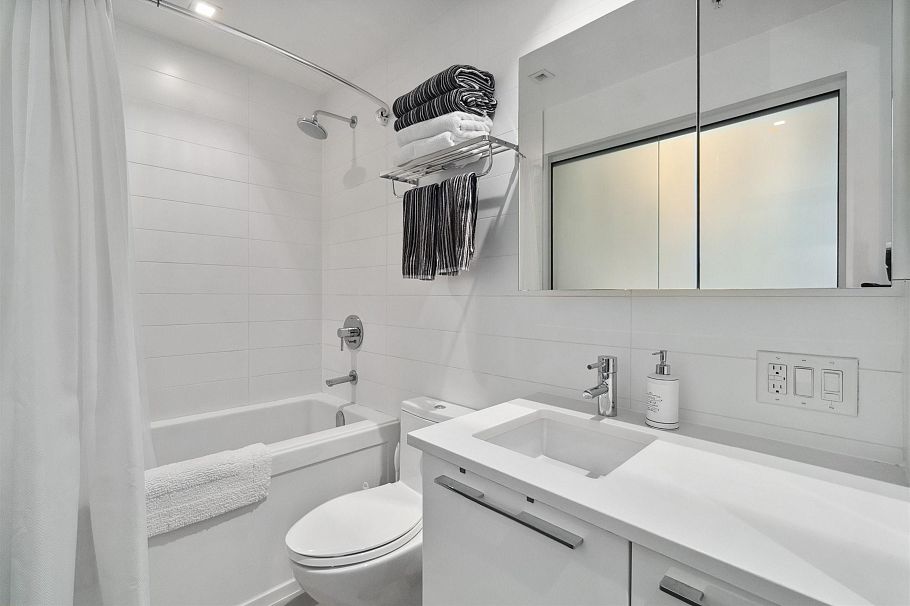 225 108 E 1st Avenue Vancouver, BC - 15