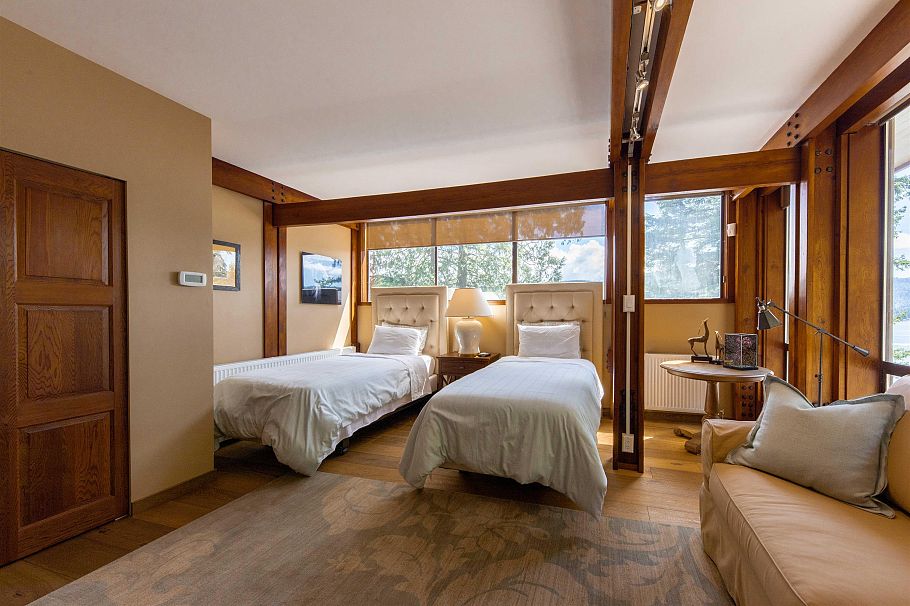 4885 Cove Cliff Place North Vancouver, BC - 27