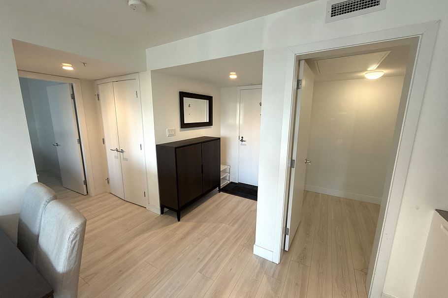 1608 1133 Hornby Street Vancouver, BC - 2