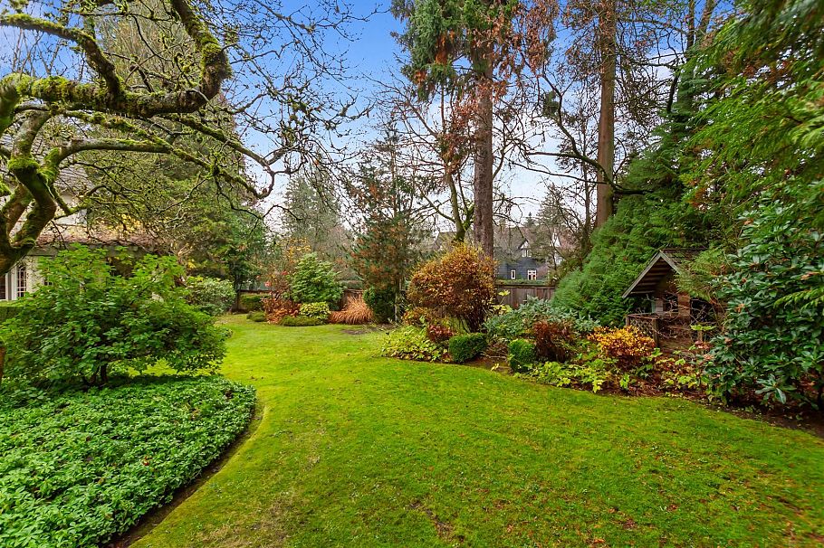 5376 Marguerite Street Vancouver, BC - 20