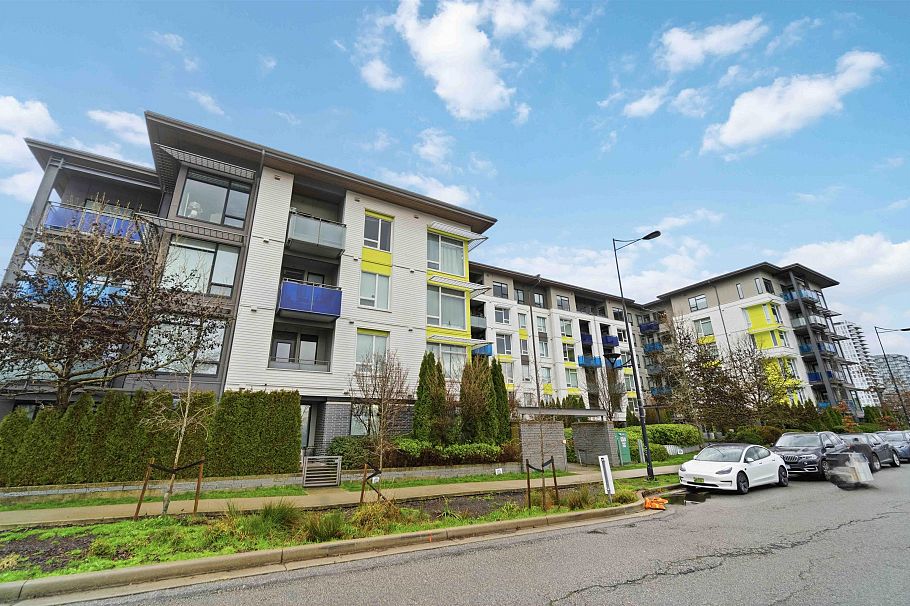 414 3289 Riverwalk Avenue Vancouver, BC - 3