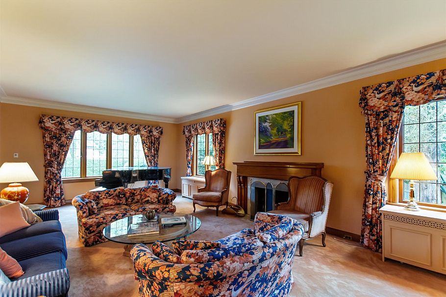 5376 Marguerite Street Vancouver, BC - 5