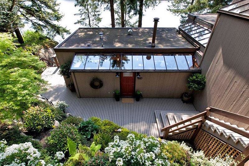 4885 Cove Cliff Place North Vancouver, BC - 34