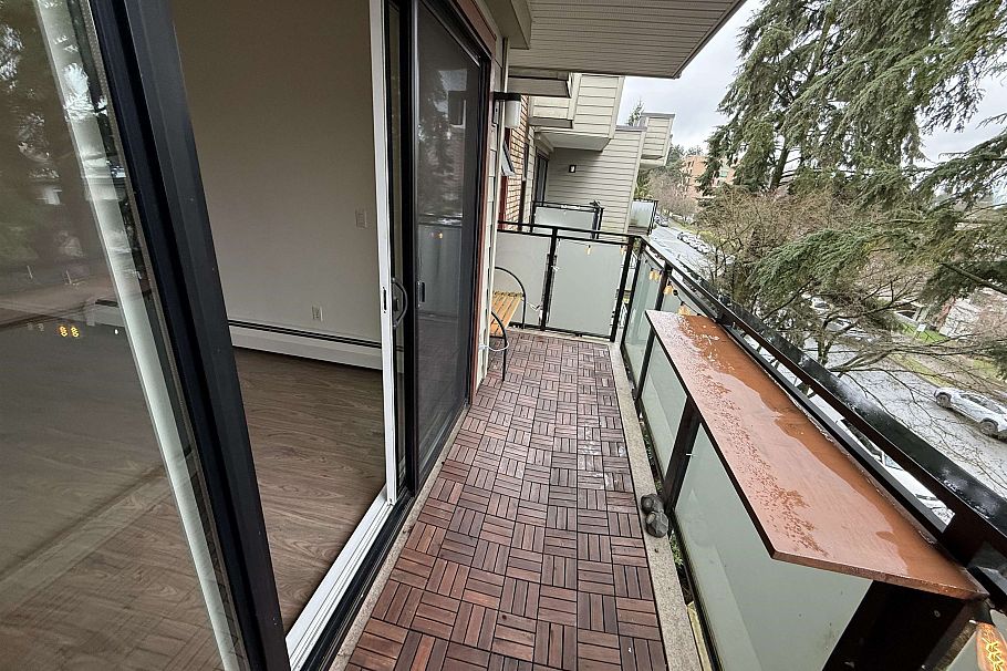 401 1066 E 8 Avenue Vancouver, BC - 13