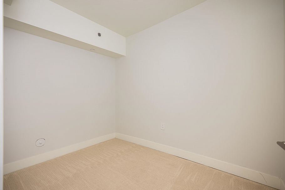 7661 Granville Street Vancouver, BC - 29