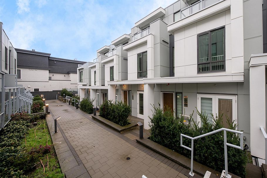 7661 Granville Street Vancouver, BC - 34