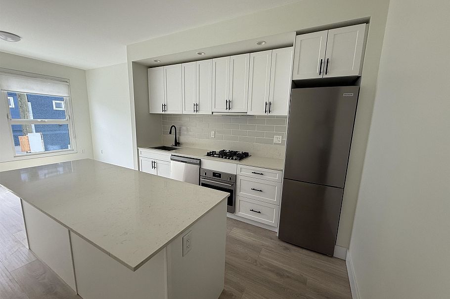 208 626 Alexander Street Vancouver, BC - 9