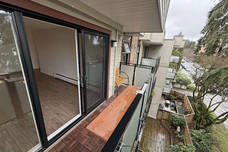 401 1066 E 8 Avenue Vancouver, BC - 12