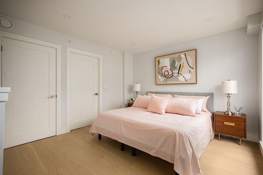 7661 Granville Street Vancouver, BC - 18