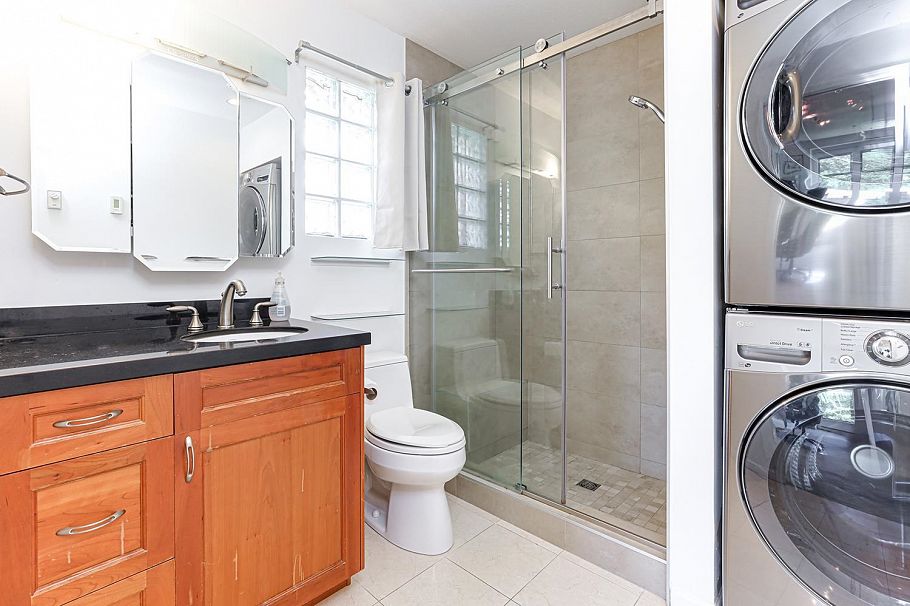 5 890 Broughton Street Vancouver, BC - 20