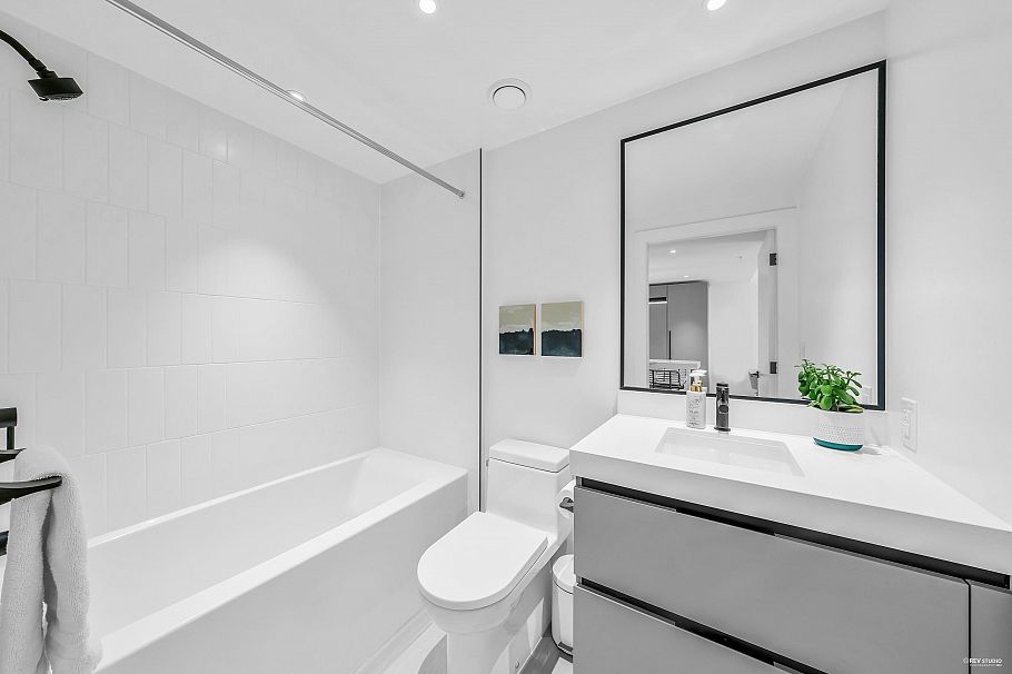 506 2235 E Broadway Vancouver, BC - 21