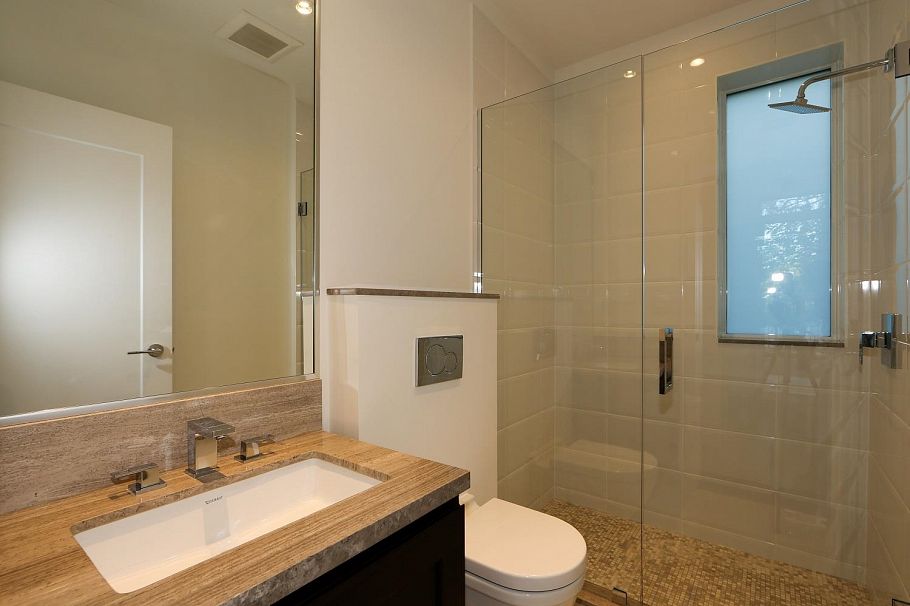 TH2 3355 Binning Road Vancouver, BC - 11