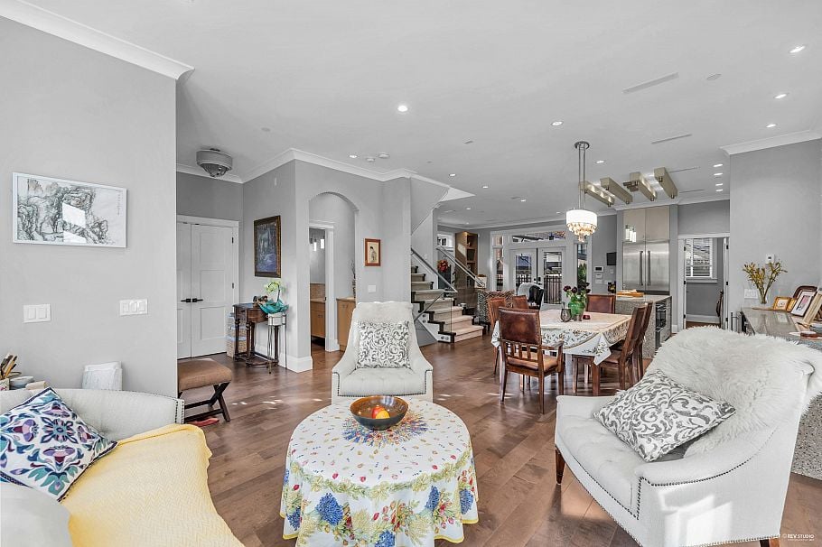 4217 W 16th Avenue Vancouver, BC - 8