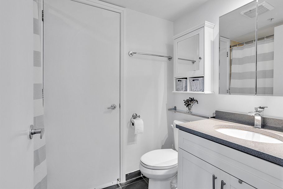 2507 1068 Hornby Street Vancouver, BC - 13