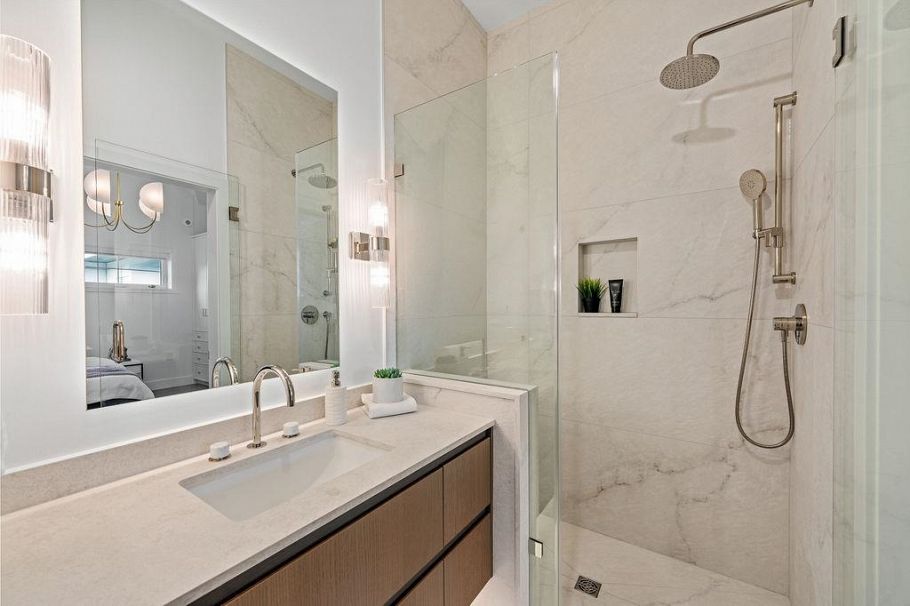 1139 W 33rd Avenue Vancouver, BC - 34