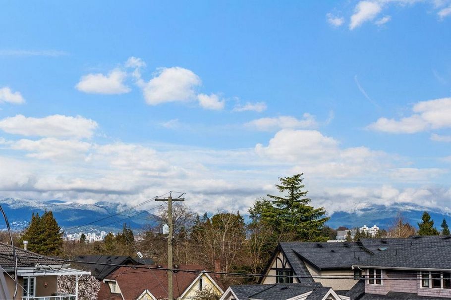 1139 W 33rd Avenue Vancouver, BC - 39