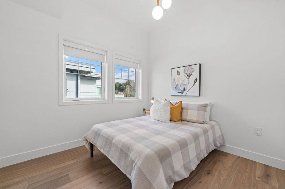 1139 W 33rd Avenue Vancouver, BC - 35