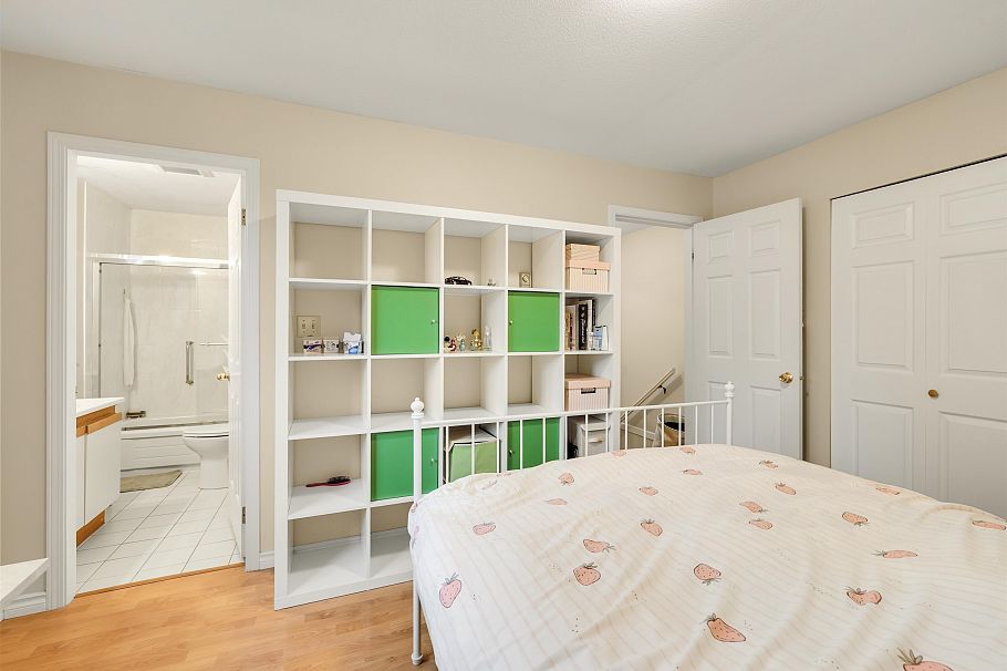 819 W 70th Avenue Vancouver, BC - 12