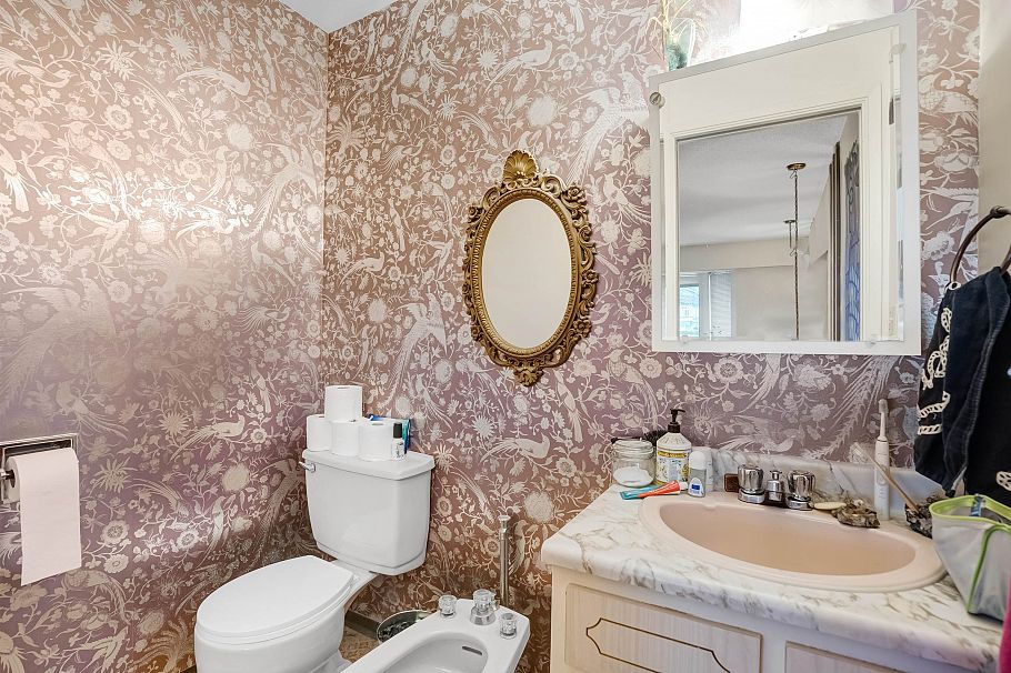 3963 - 3965 Gilpin Street Burnaby, BC - 28