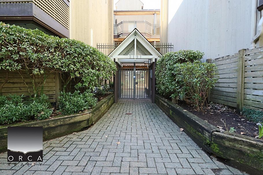 202 3191 MOUNTAIN HIGHWAY HIGHWAY, North Vancouver BC V7K 2H4 North Vancouver, BC - 1